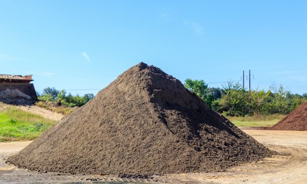 Black Dirt Delivery in Battle Ground