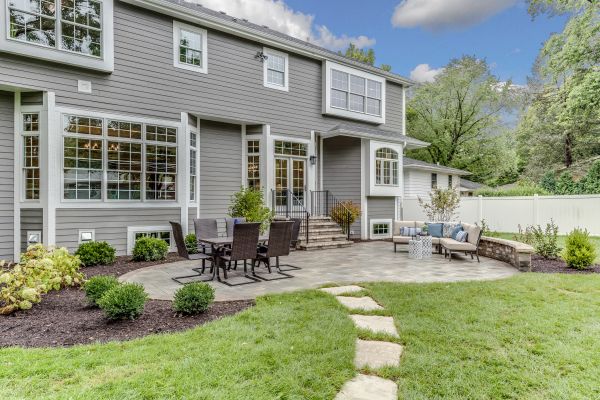 Concrete Patio Landscaping in Battle Ground